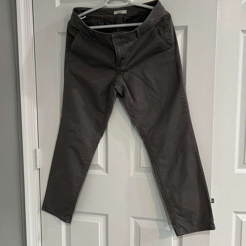 Women's Straight Leg Pants by Loft - Color:  Light Gray - Size 8P